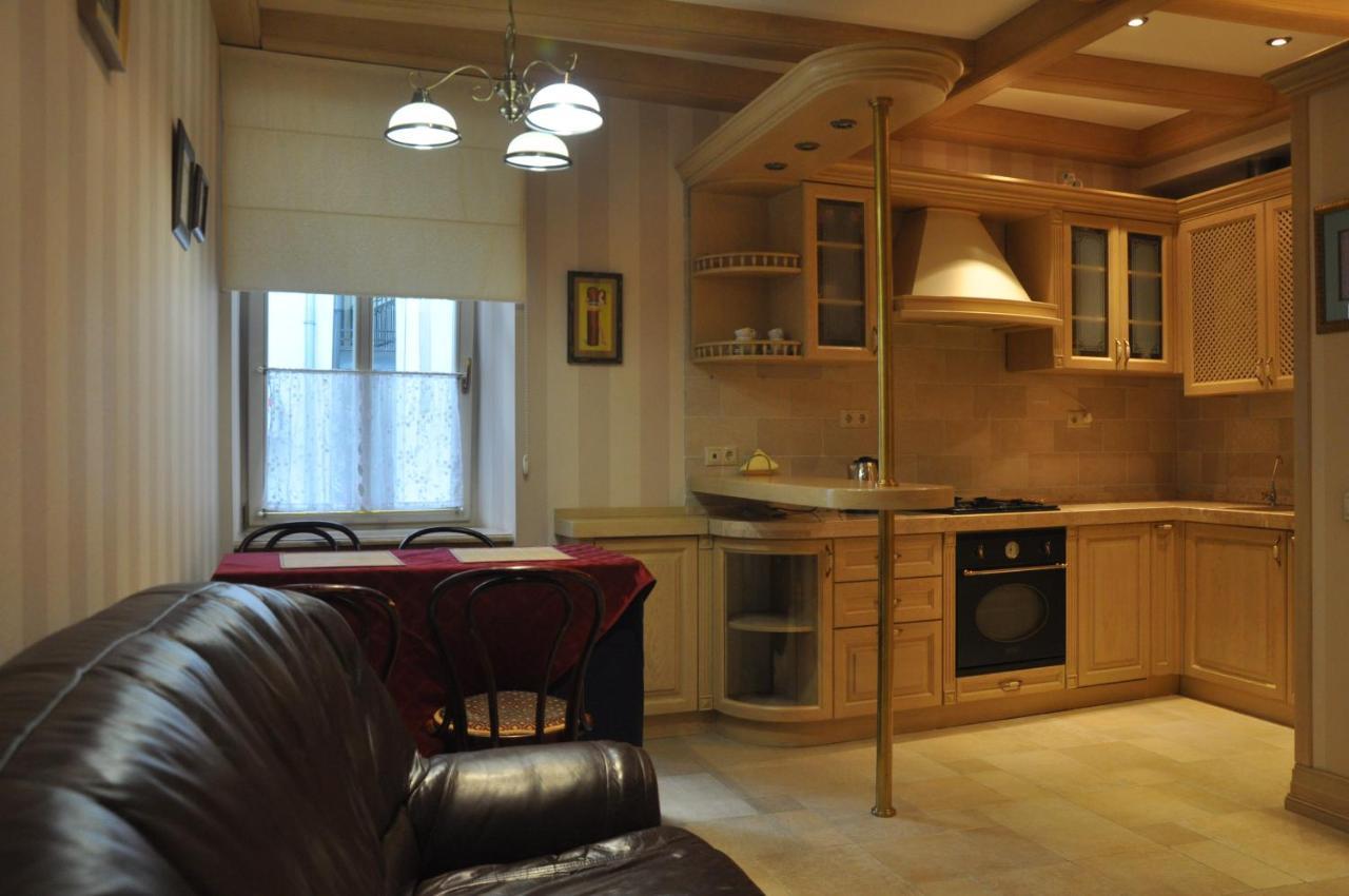 Apartment In Center